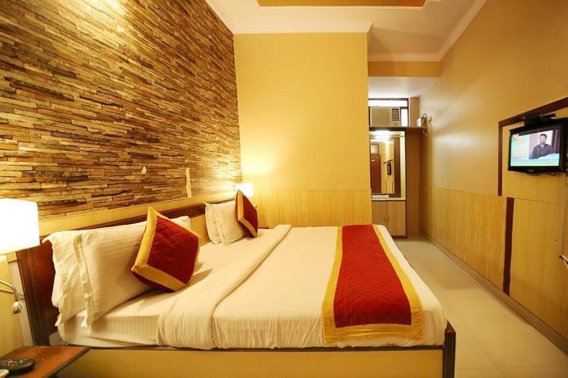 Hotel Golden Heritage Deluxe Jaipur Exteriör bild
