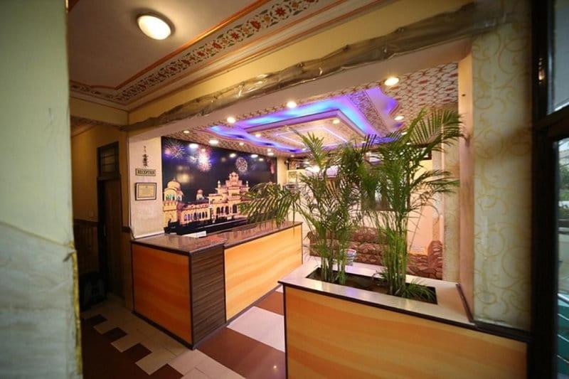 Hotel Golden Heritage Deluxe Jaipur Exteriör bild